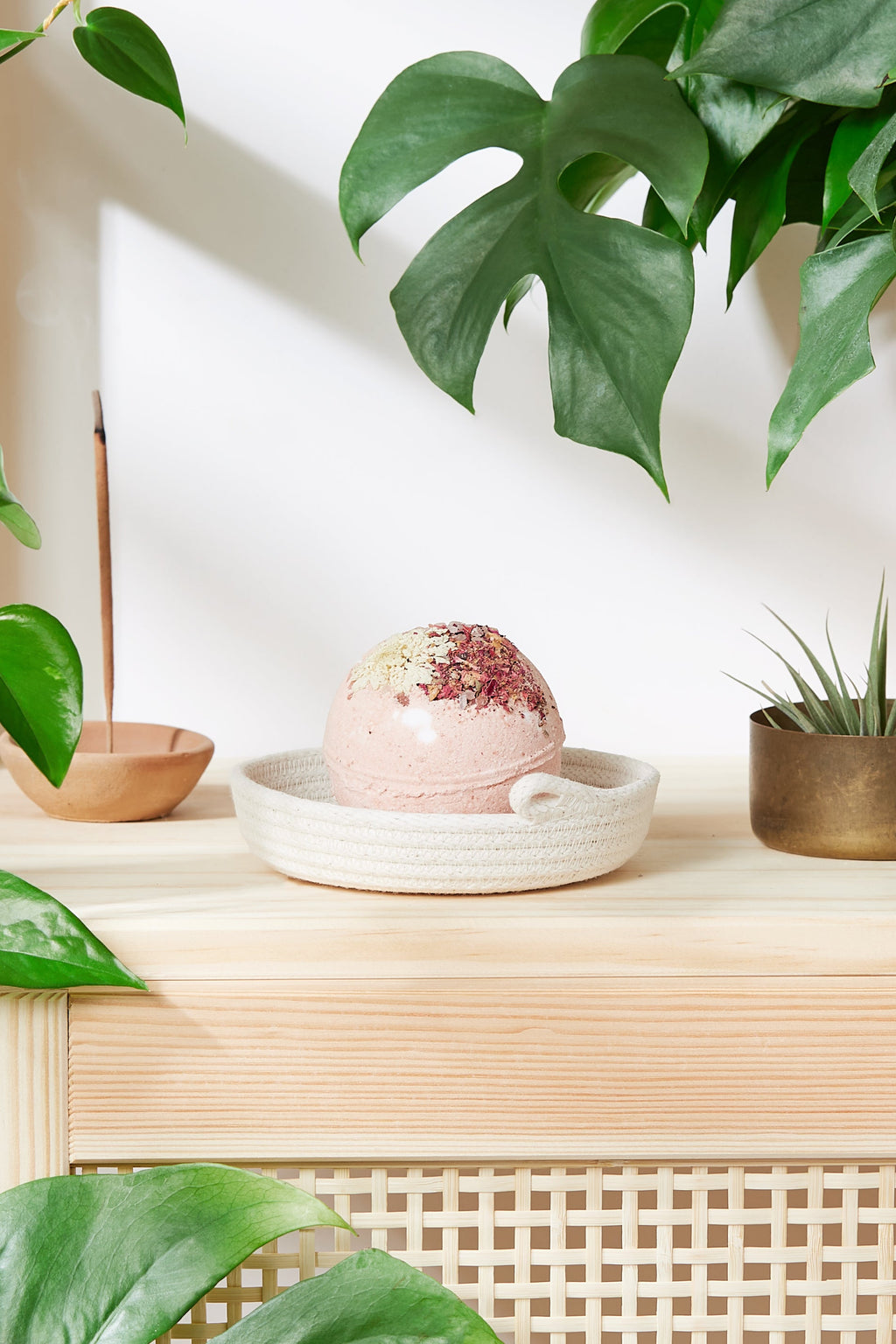 Calm Crystal Bath Bomb